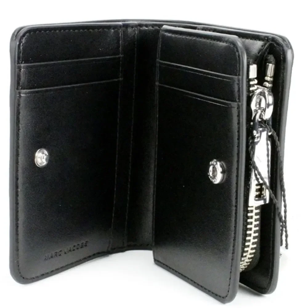 Marc Jacobs elegant wallet